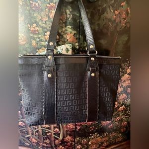 ViFENDI Tote bag . Like New condition.